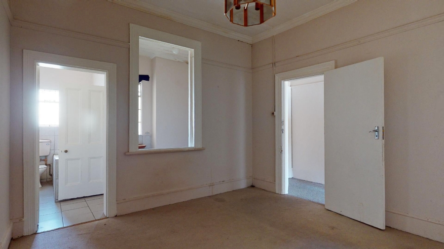 6 Bedroom Property for Sale in North End Eastern Cape